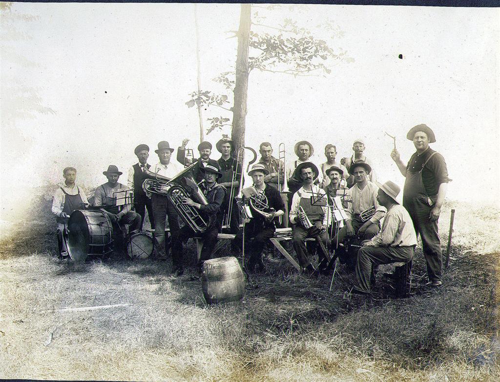 Amphion Band (picture #2)